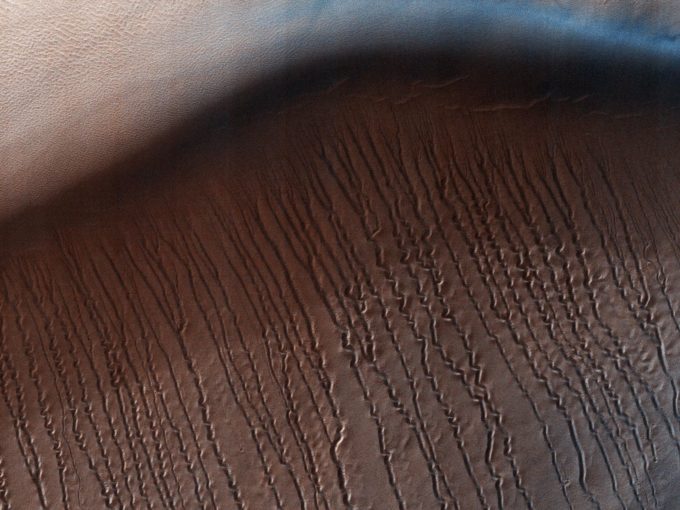 NASA/JPL-Caltech/Univ. of Arizona NASA/JPL-Caltech/Univ. of Arizona