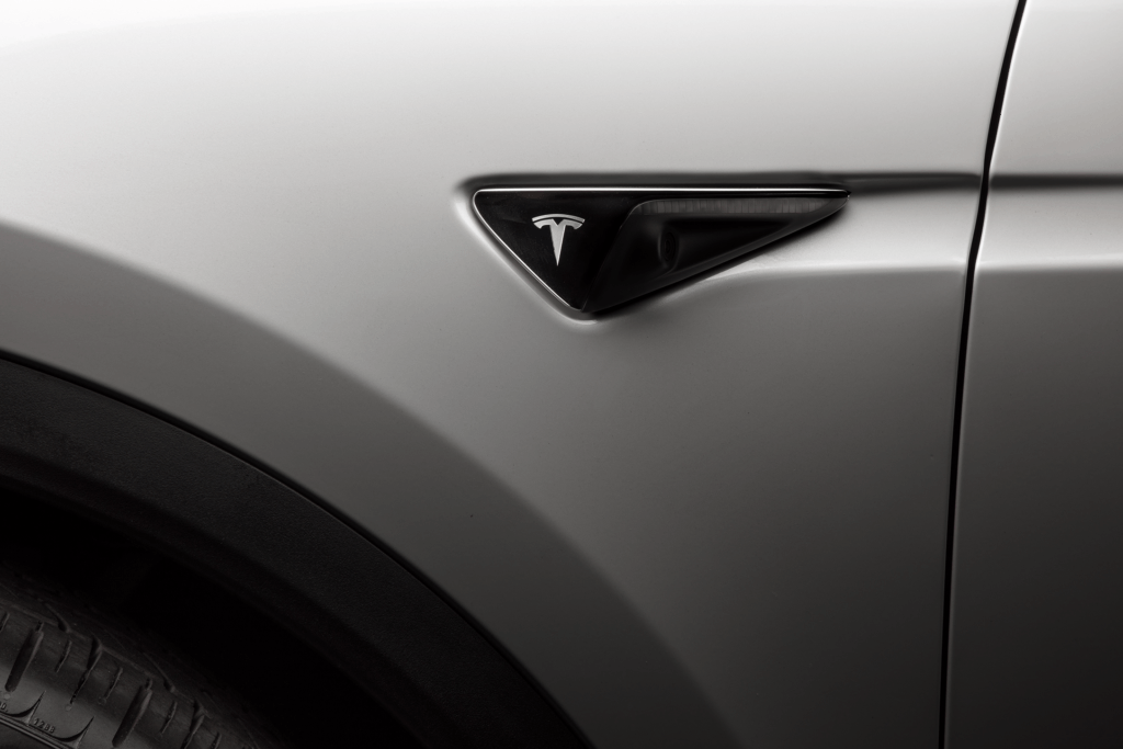 Tesla Motors / Alexis Georgeson Tesla Motors / Alexis Georgeson