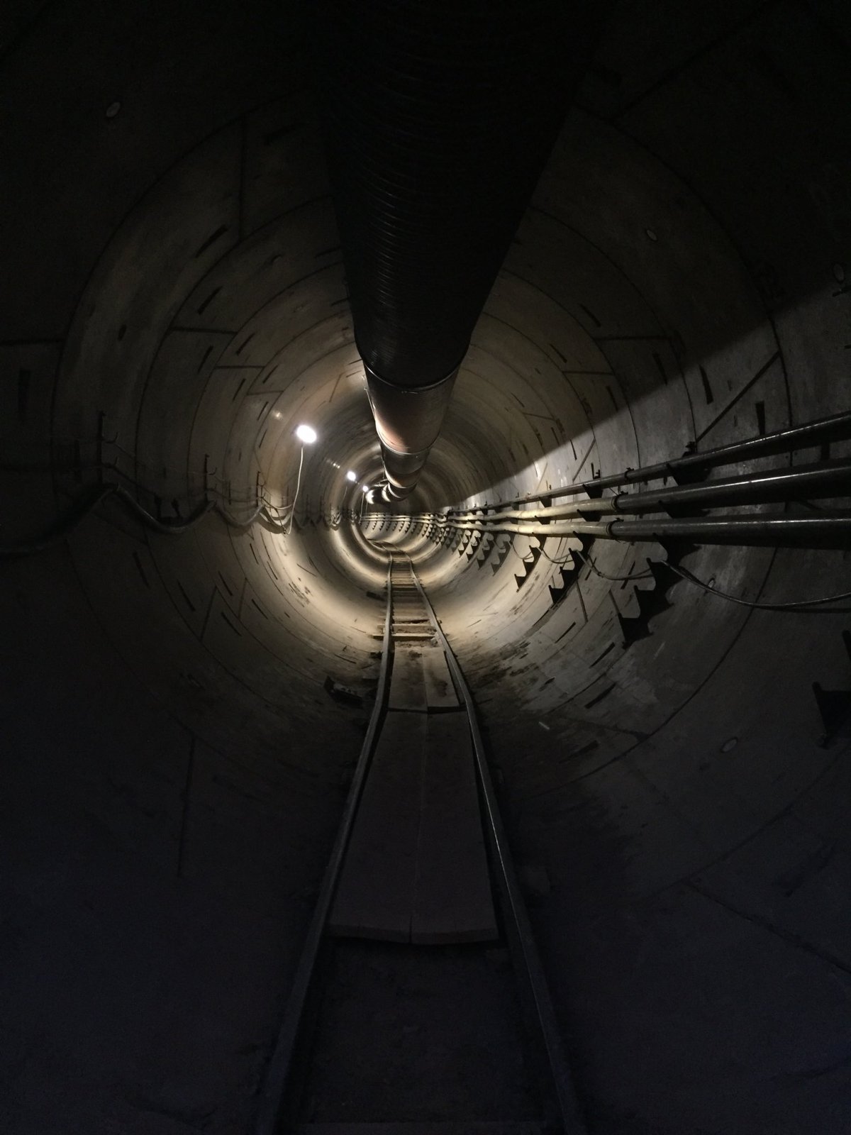 Le tunnel à Los Angeles. // Source : Elon Musk