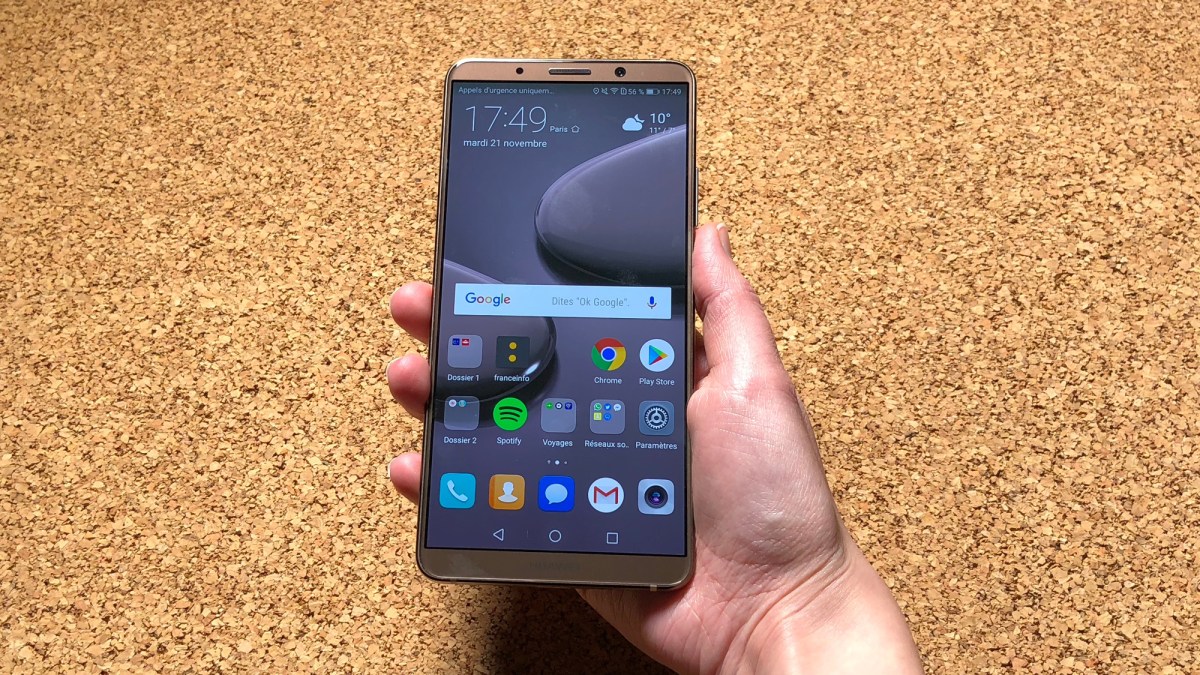 huawei-mate-10-pro-hand