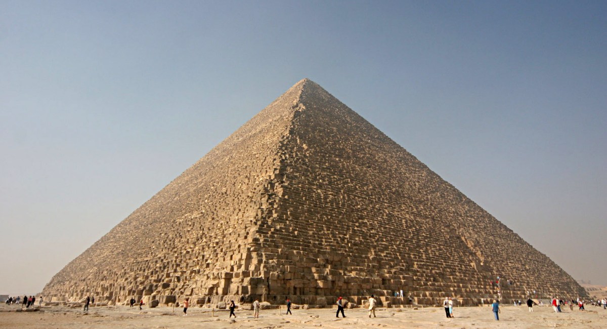 https://commons.wikimedia.org/wiki/File:Kheops-Pyramid.jpg