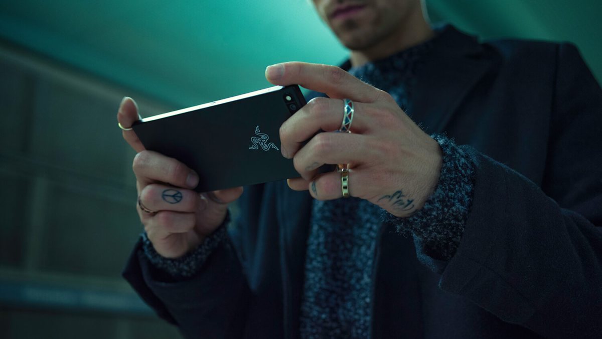 razer-phone-gallery-1500×1000-1