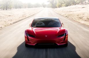 Tesla vise le 0 à 96 km/h en 1,1 seconde avec le Roadster :...