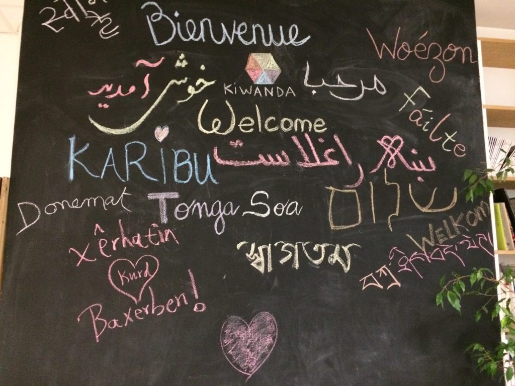 Le tableau installé à l'accueil de Kiwanda/La Fabrique Le tableau installé à l'accueil de Kiwanda/La Fabrique
