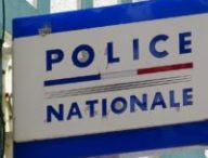 Un groupe de policiers a publié des contenues racistes sur Facebook pendant plusieurs années  // Source : Numerama