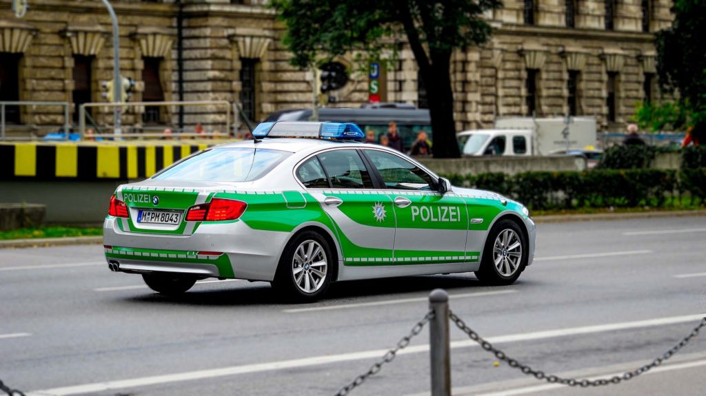 voiture-police-polizei