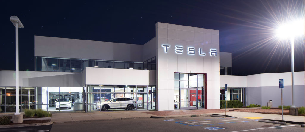 Tesla / Alexis Georgeson Tesla / Alexis Georgeson