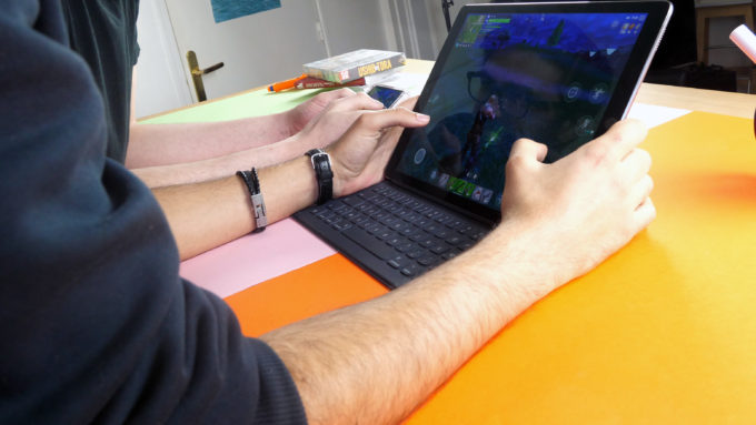 Montre fortnite online tactile