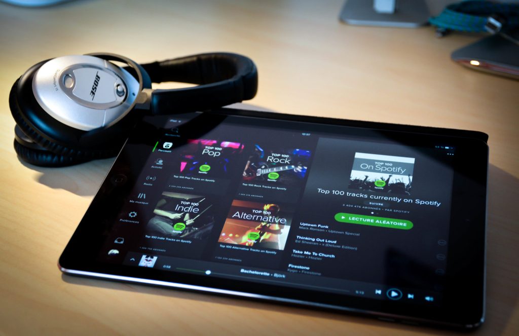 L'appli Spotify sur  tablette. // Source : Julien Sabardu