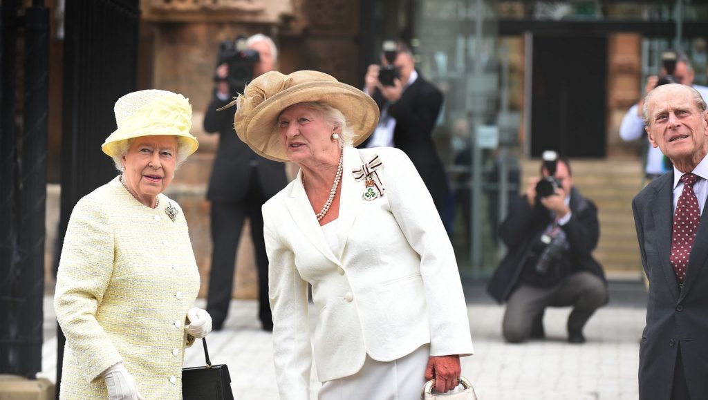 reine angleterre elizabeth reine angleterre elizabeth