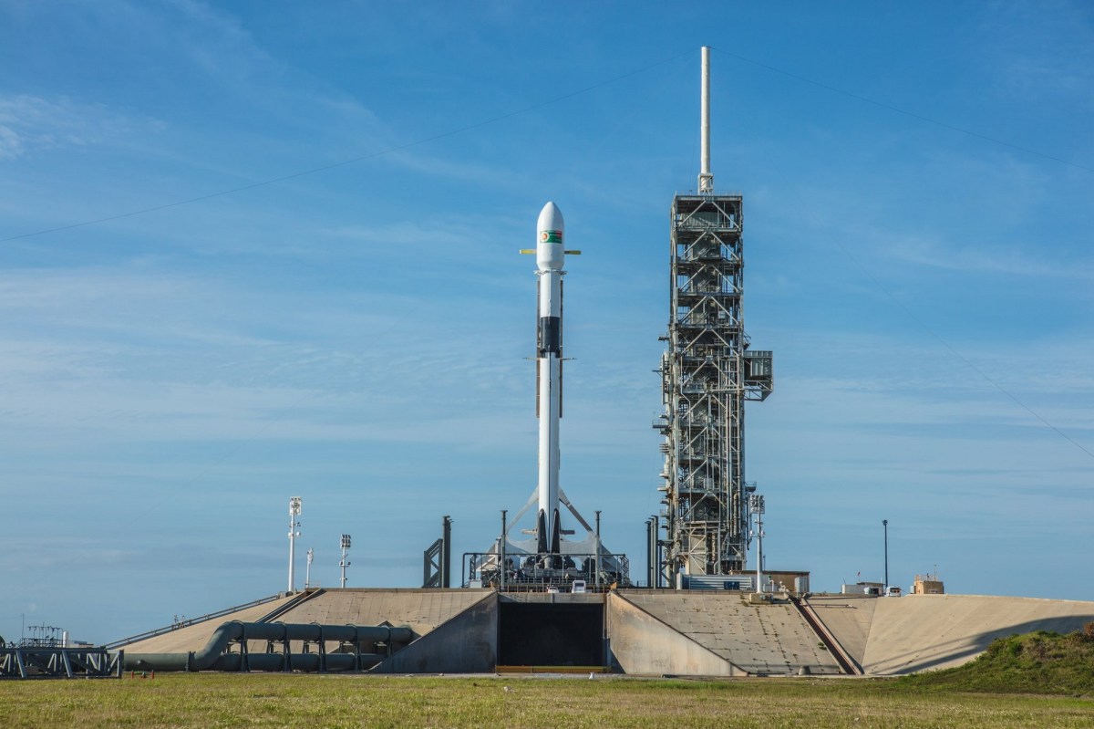 Falcon 9 Block 5 Full Thrust