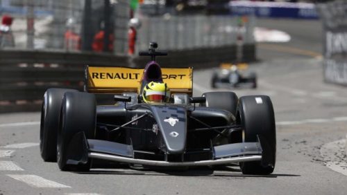 Une voiture Renault en Formule 1. // Source : Jean Michel Le Meur
