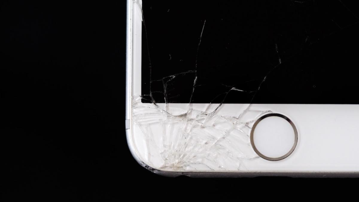 apple iphone cassé brisé écran