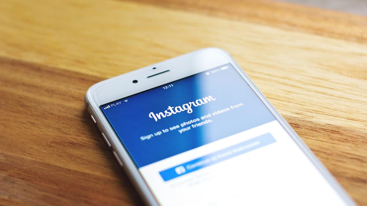 instagram apple smartphone