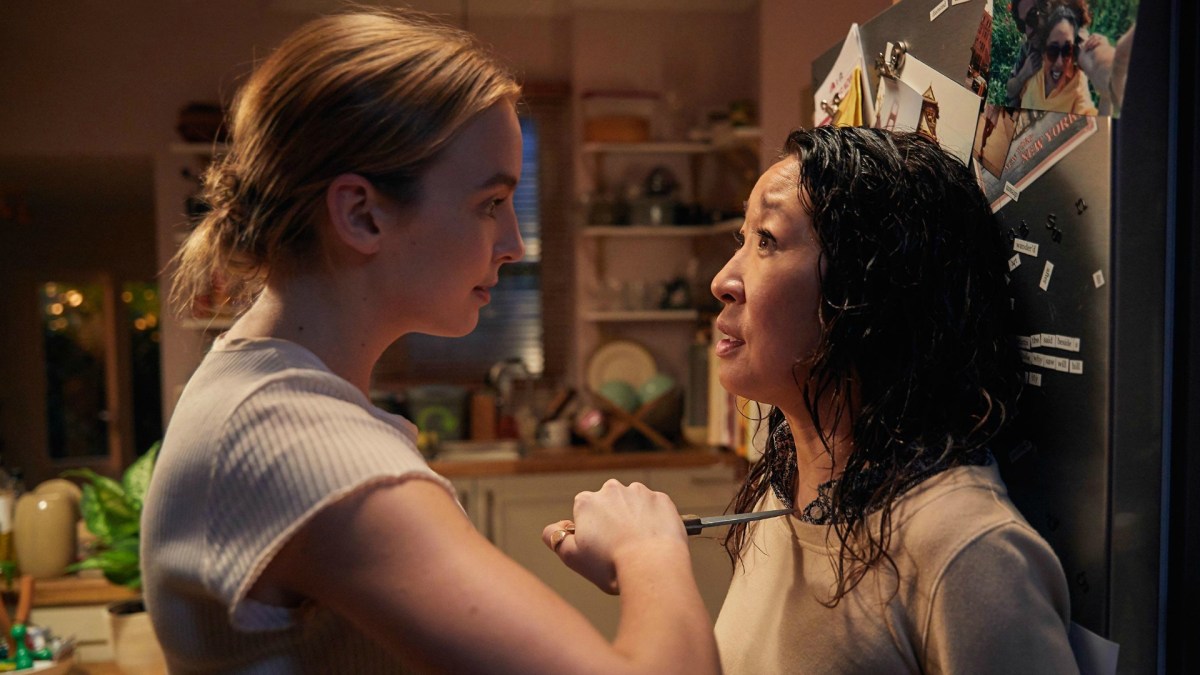 Sandra Oh (à droite) dans Killing Eve // Source : Netflix