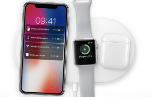 AirPods sur AirPower // Source : Apple
