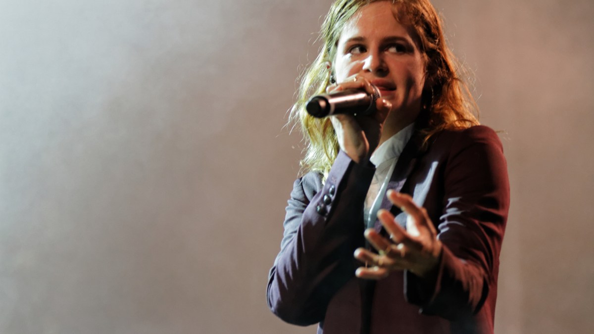 Christine and the Queens // Source : Wikimedia/CC/Thesupermat