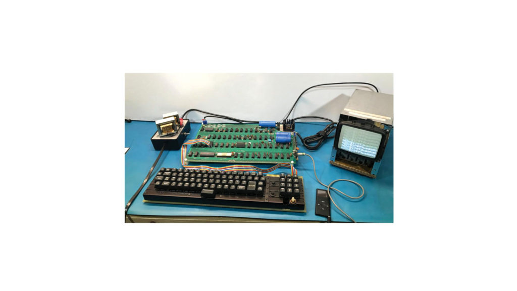 Apple-1 // Source : Invaluable Apple-1 // Source : Invaluable