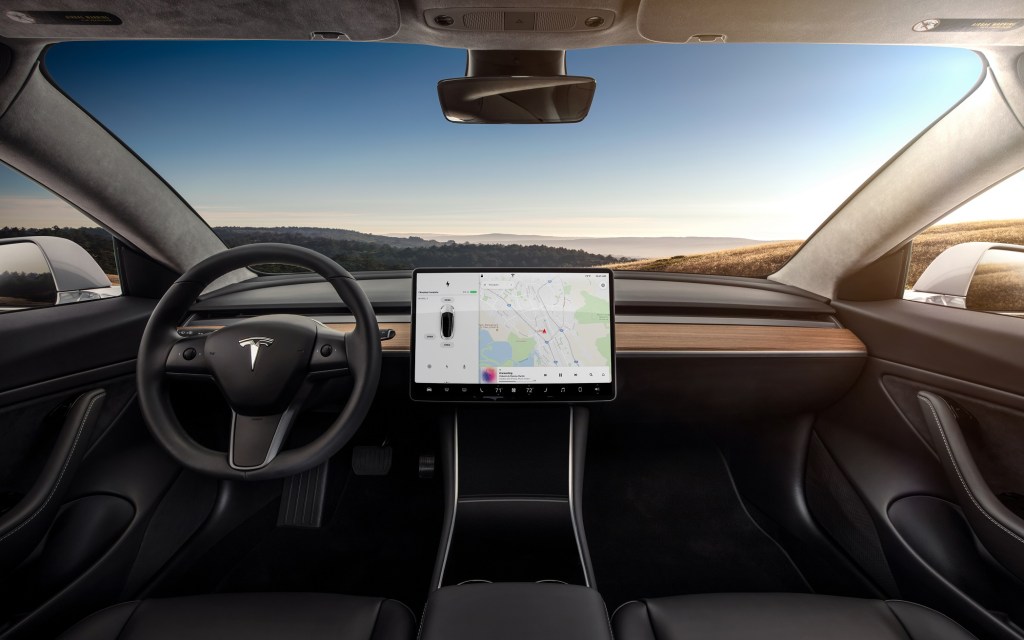 Tableau de bord de la Model 3 // Source : Tesla