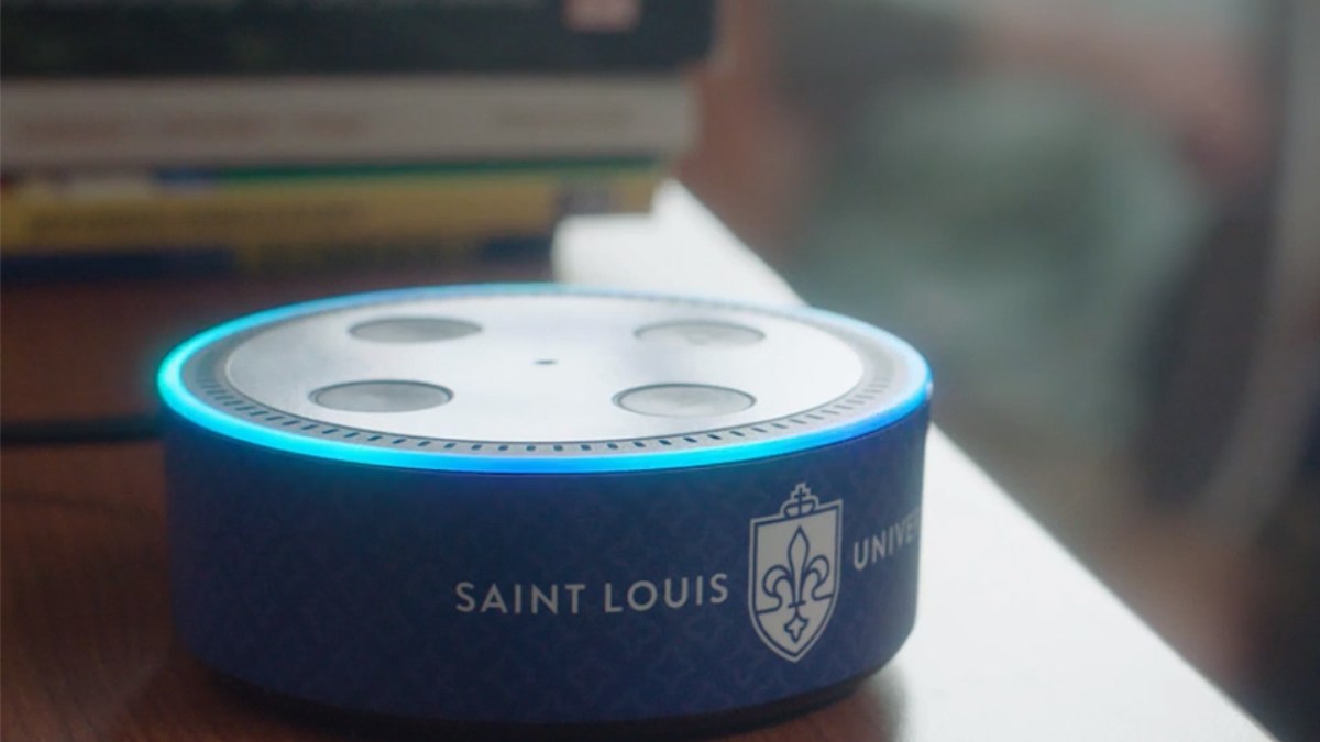 Amazon Echo Dot Université de Saint Louis // Source : Université de Saint Louis