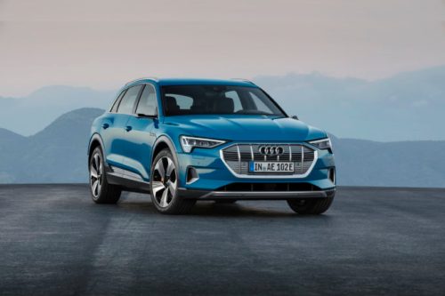 SUV Audi e-tron // Source : Audi