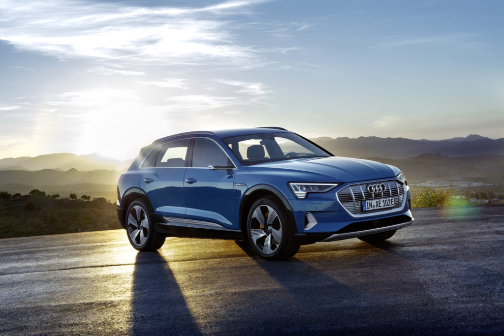 SUV Audi e-tron // Source : Audi SUV Audi e-tron // Source : Audi