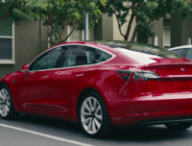 Une publicité pour Tesla Model 3 // Source : Tesla