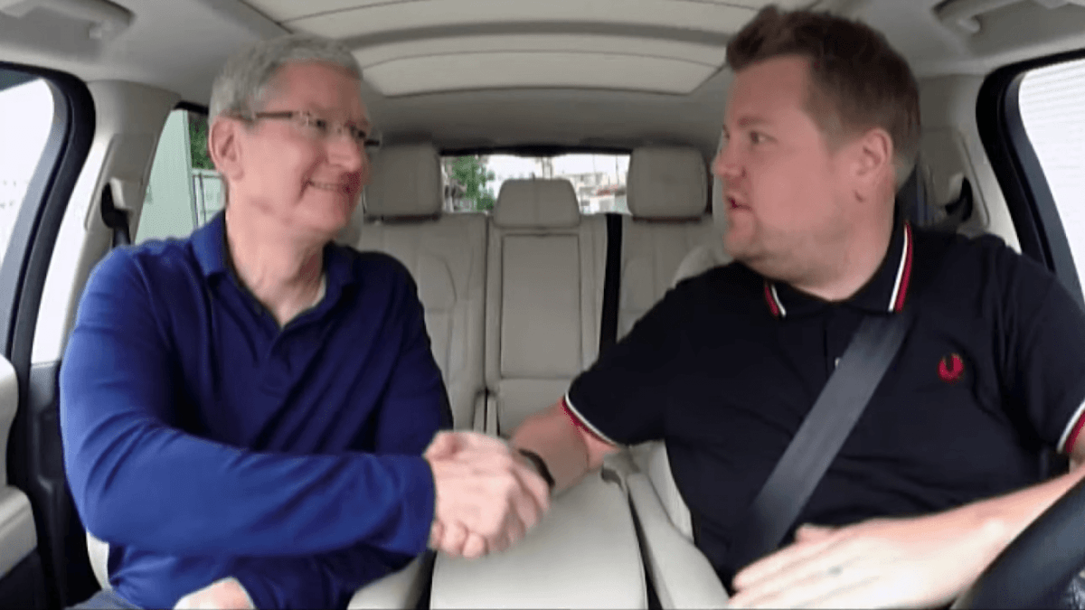 Tim Cook dans Carpool Karaoke // Source : Carpool Karaoke