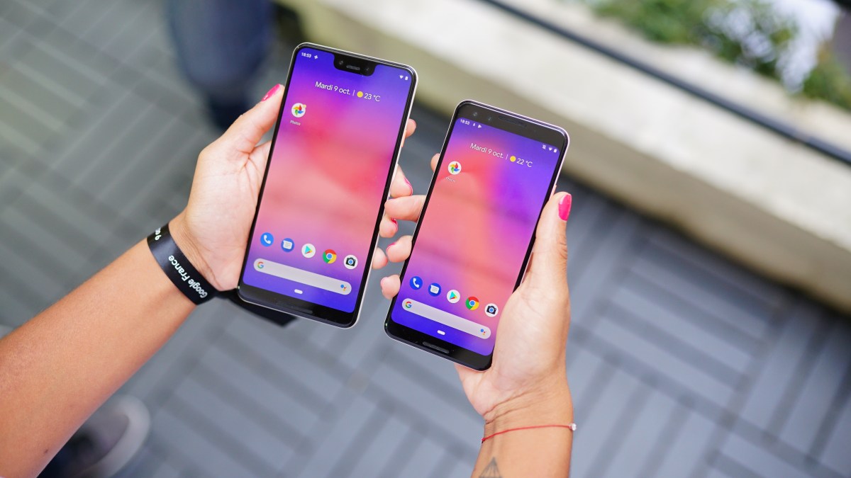 La gamme Pixel 3, nouveaux smartphones de Google qui ont un onglet Google News directement dans Assistant // Source : Numerama