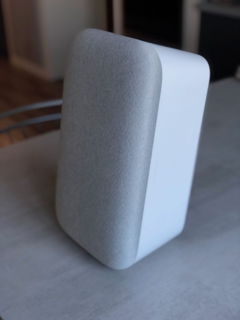 Google Home Max // Source : Numerama