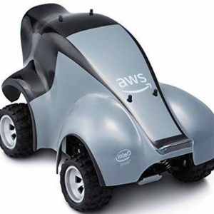 Clairement, le design de la Deep Racer d'Amazon Web Services ne fait pas autant rêver que sa technologie. // Source : Amazon Clairement, le design de la Deep Racer d'Amazon Web Services ne fait pas autant rêver que sa technologie. // Source : Amazon