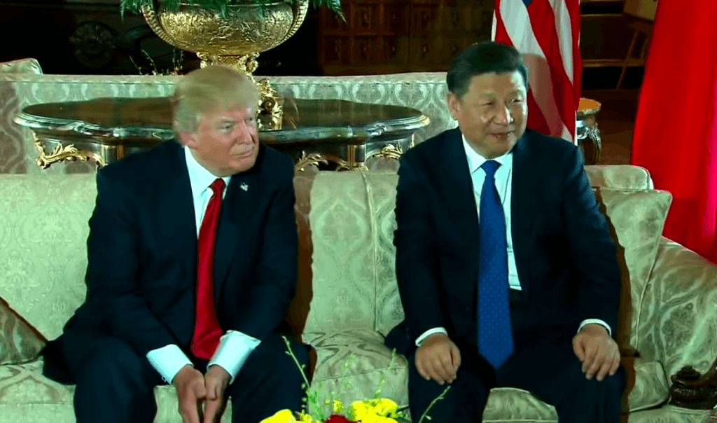 Les rencontres entre Trump et Xi Jinping se succèdent et se ressemble : les deux présidents campent sur leur position. // Source : Youtube