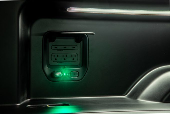Rivian R1T // Source : Rivian Rivian R1T // Source : Rivian
