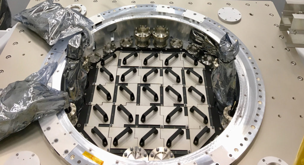 Le cryostat de la caméra du LSST. // Source : LSST Camera Project (photo recadrée)
