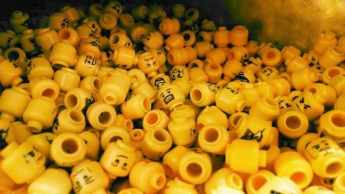 Ces chercheurs ont avalé des têtes de Lego. // Source : Pexels/CC/Tookapic