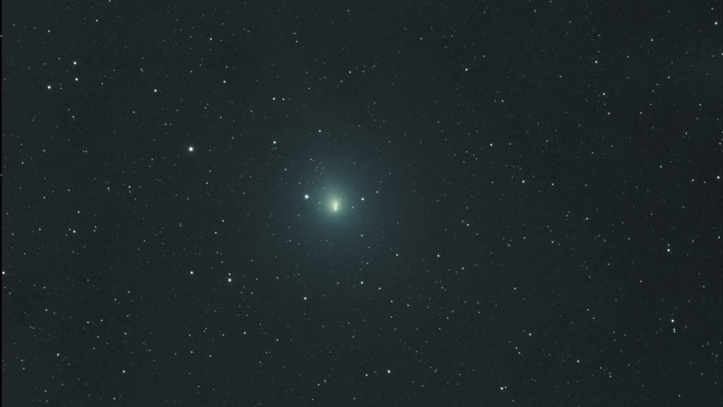 La comète Wirtanen. // Source : Flickr/Domaine public/Stephen Rahn (photo recadrée)