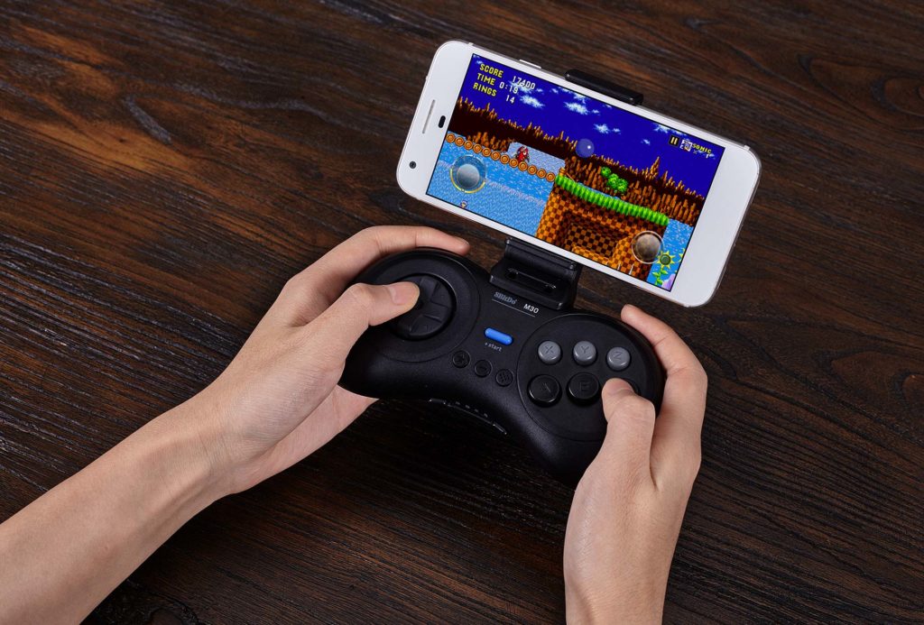 Manette Mega Drive 8BitDo // Source : 8BitDo