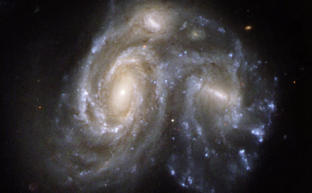 Deux galaxies immortalisées par Hubble. // Source : Flickr/CC/Stuart Rankin (photo recadrée)