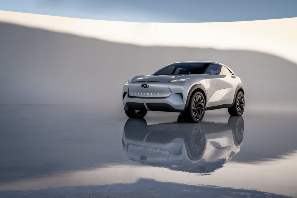 Volant du Infiniti QX Inspiration // Source : Infiniti