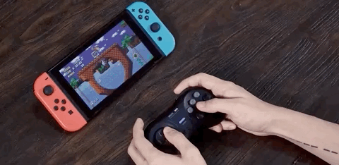 Gif manette Mega Drive sur Switch // Source : Numerama Gif manette Mega Drive sur Switch // Source : Numerama