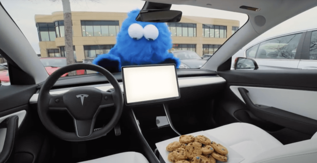 Mode Sentinelle des Tesla avec Cookie Monster // Source : Tesla