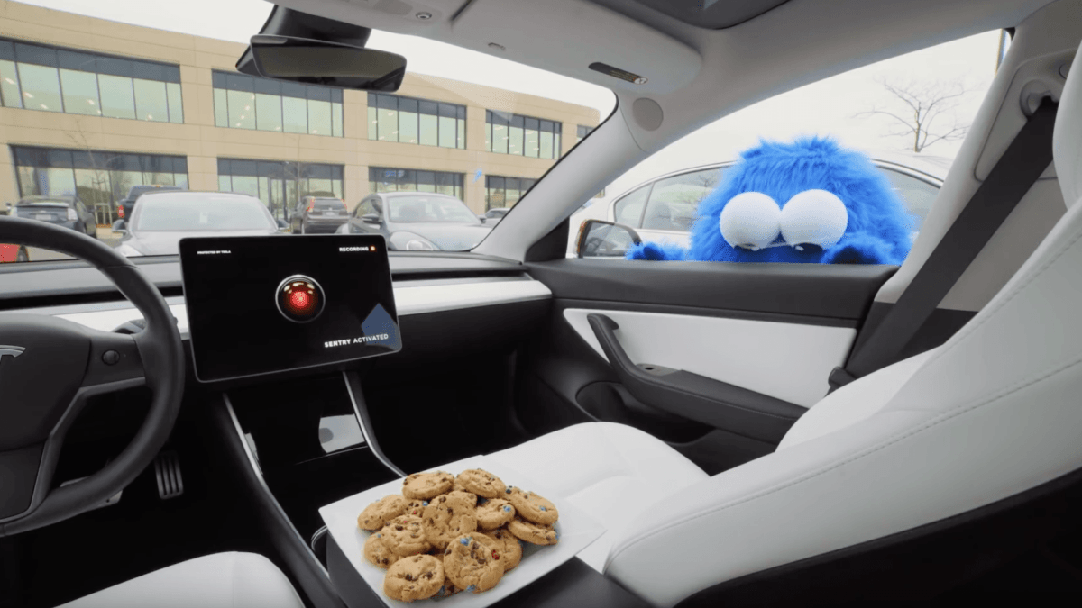 Mode Sentinelle des Tesla avec Cookie Monster // Source : Tesla