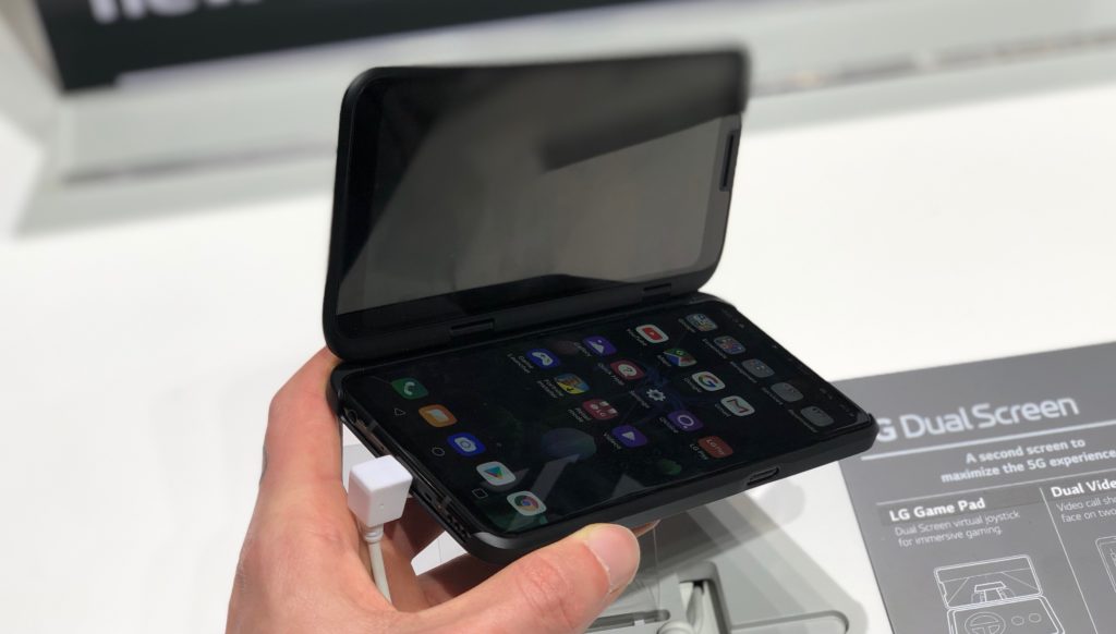 LG V50 ThinQ + Dual Screen // Source : Numerama LG V50 ThinQ + Dual Screen // Source : Numerama