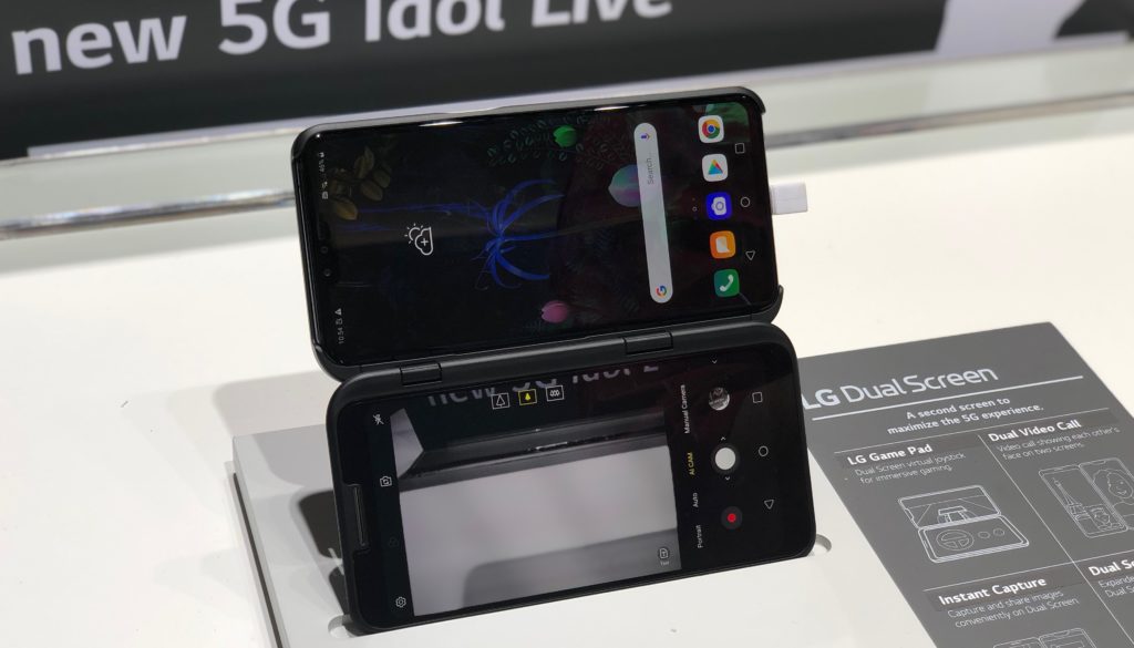 LG V50 ThinQ + Dual Screen // Source : Numerama LG V50 ThinQ + Dual Screen // Source : Numerama