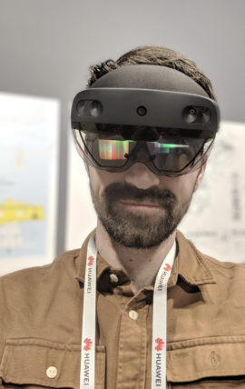 HoloLens 2, de face // Source : Julien Cadot pour Numerama