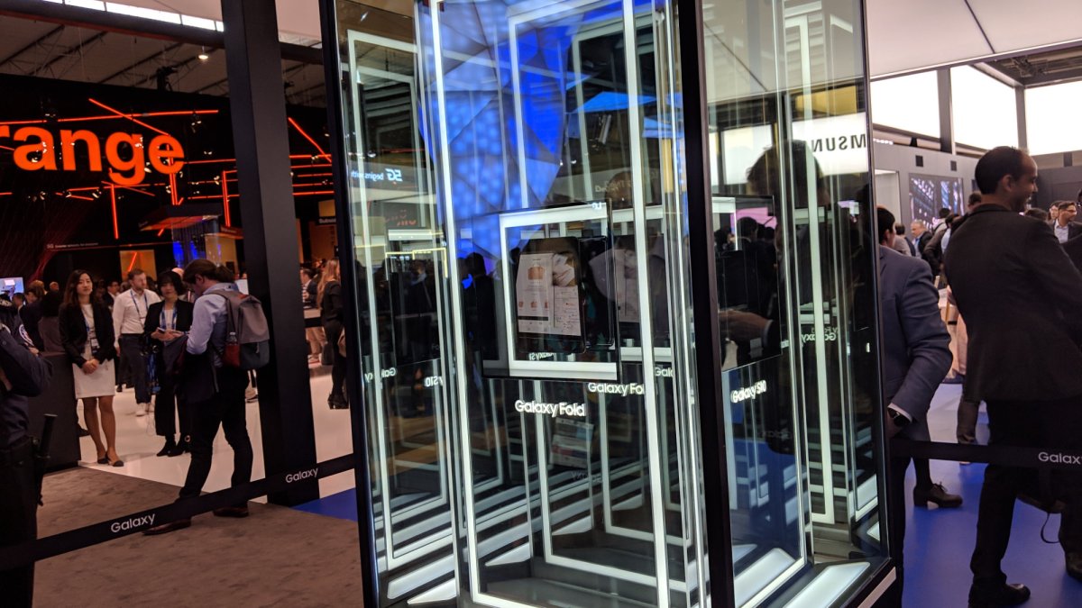 Le Fold de Samsung au MWC // Source : Numerama