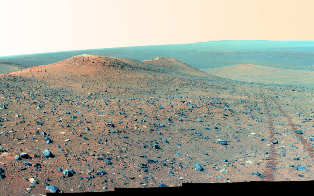 À l'ouest du cratère Endeavour. // Source : NASA/JPL-Caltech/Cornell Univ./Arizona State Univ. (photo recadrée)