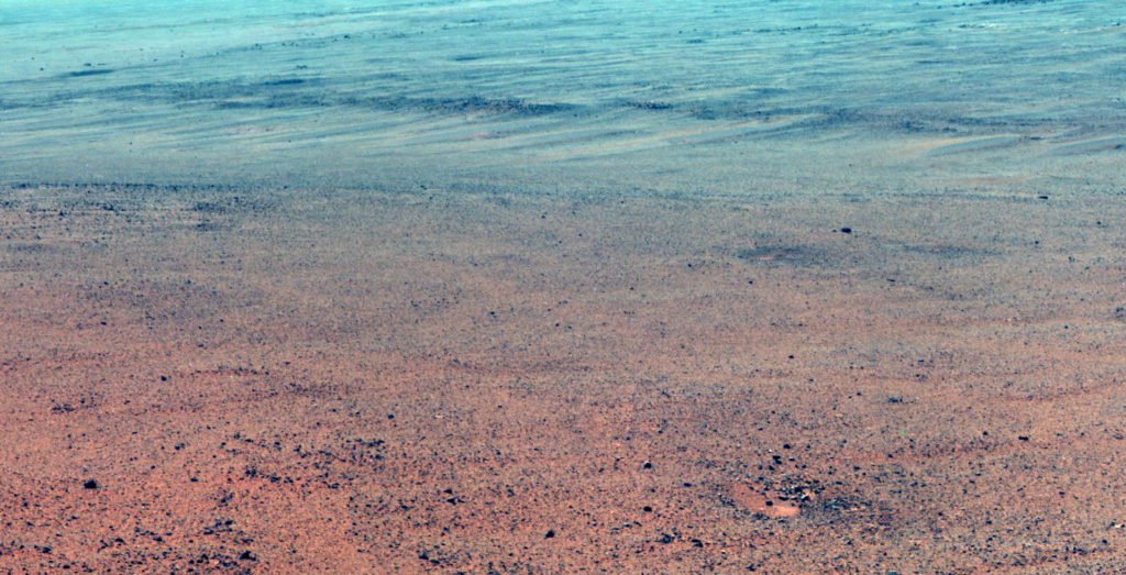 La photo du cratère prise en juin 2017. // Source : NASA/JPL-Caltech/Cornell/Arizona State Univ. (photo recadrée)