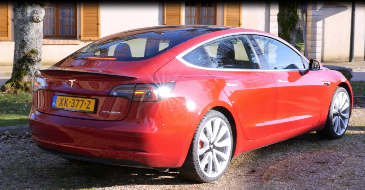 Tesla Model 3, essai européen // Source : Louise Audry et Julien Cadot