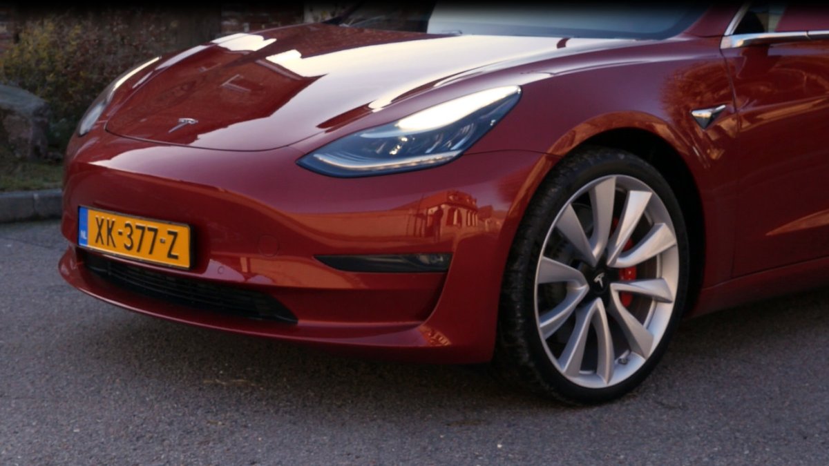 Tesla Model 3, essai européen // Source : Louise Audry et Julien Cadot